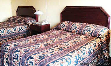 Holiday Motel Hugo Eksteriør billede